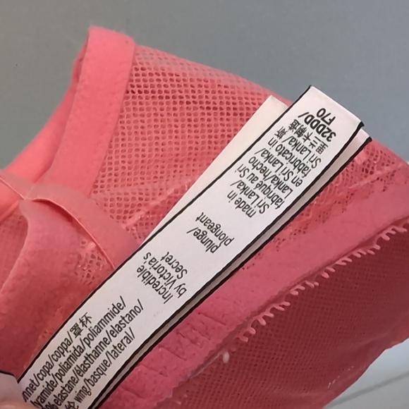 Victoria's Secret Plunge Bra - Picture 2 of 4